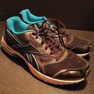 Reebok Black & Blue size 10